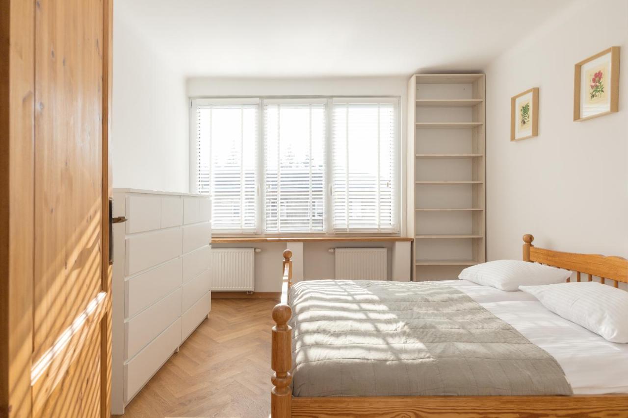 Piekna 2-Bedroom Apartment Warsawa Bagian luar foto